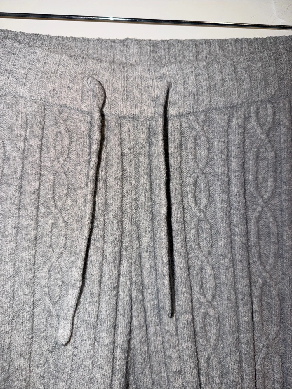 ALO Yoga Cable Knit Winter Bliss Hoodie and Joggers in Athletic Heather Gray